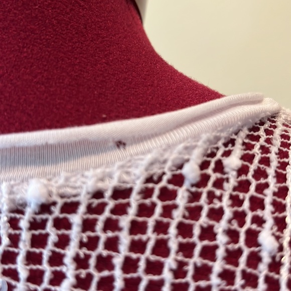 LeModa, NWOT, Size M White knit/sequins. Blouse, Many details. - Picture 8 of 10